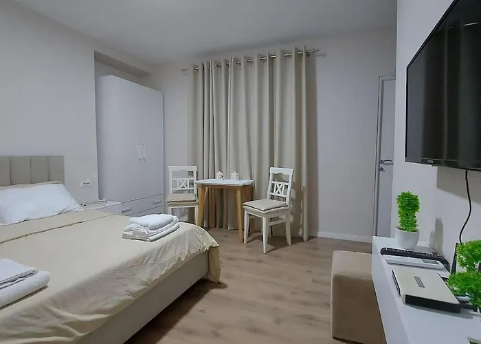 Tranquil Oasis For Two Aparthotel Selitë e Vogël